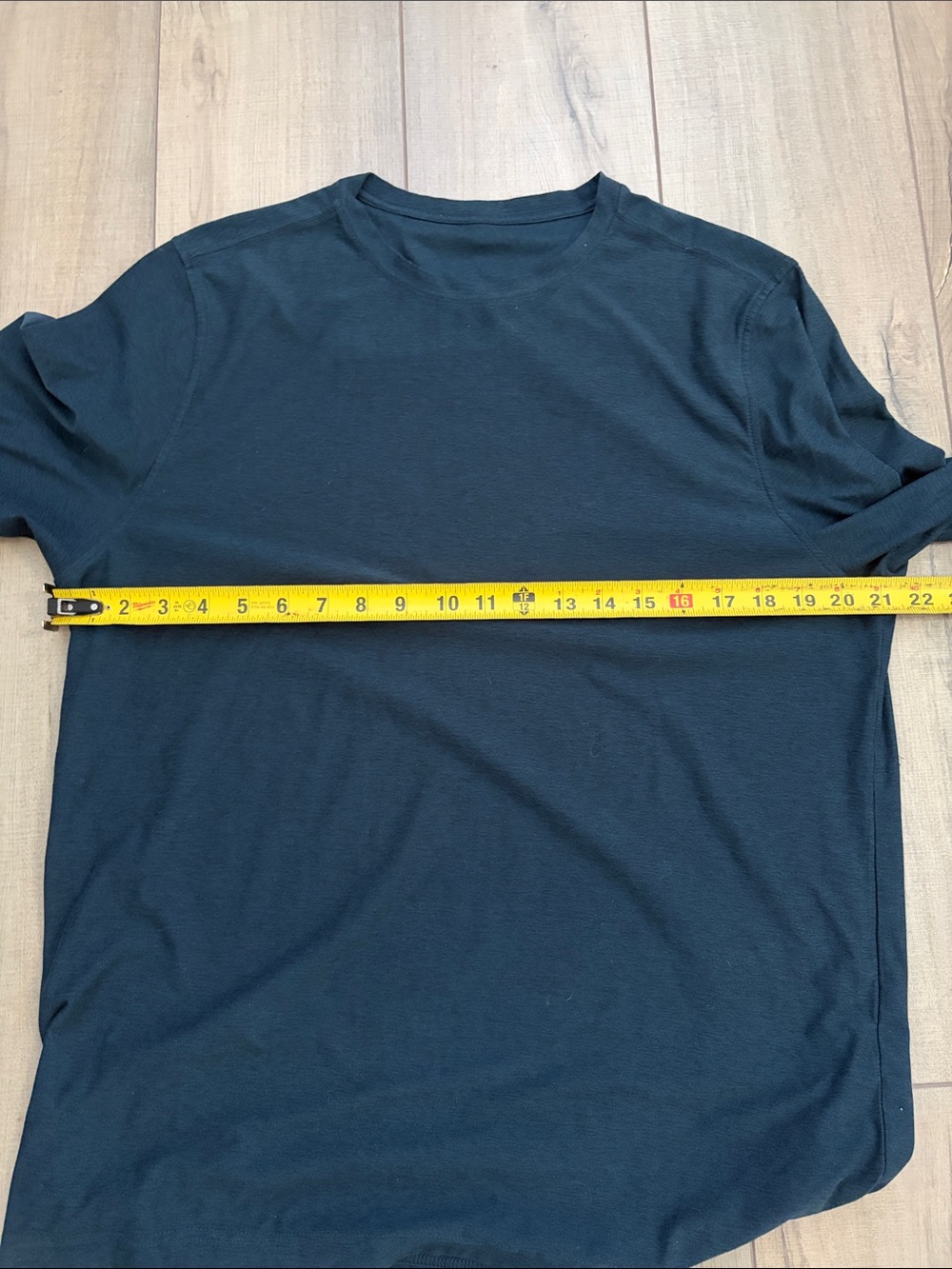 Vuori Men's Long Sleeve Strato Tech Tee Sz Large - Picture 6 of 6